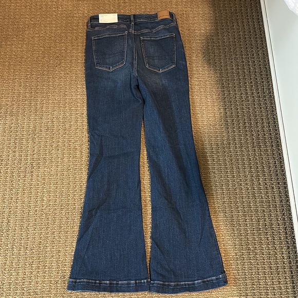American Eagle Flare Jeans, size 8 - Picture 2 of 4